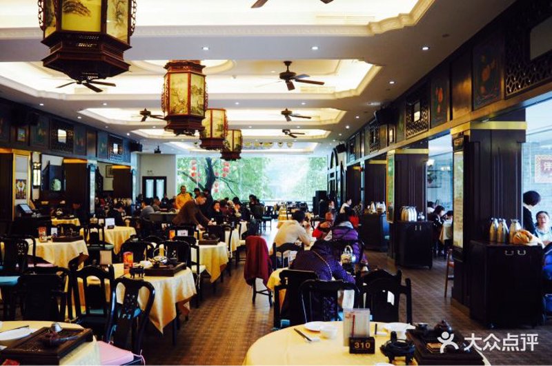 广州聚餐的新选择：时尚餐厅引领潮流